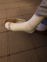 Load image into Gallery viewer, Ultra-Soft Upper Calf Diabetic Socks
