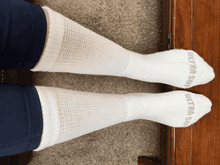 Load image into Gallery viewer, Ultra-Soft Upper Calf Diabetic Socks
